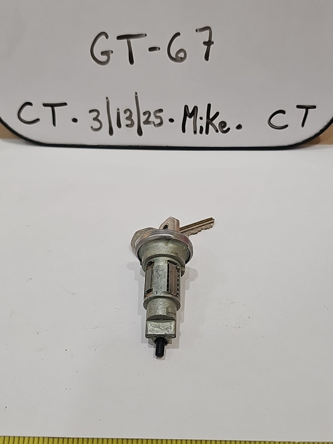 Niehoff / Standard US-69L / LC20 Chevy Impala Belair Caprice cylinder w keys - Image 3