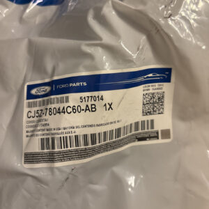 OEM 2013 - 2016 GENUINE FORD CMAX DASH TRIM CORNER PANEL RH NOS CJ5Z-78044C60-AB