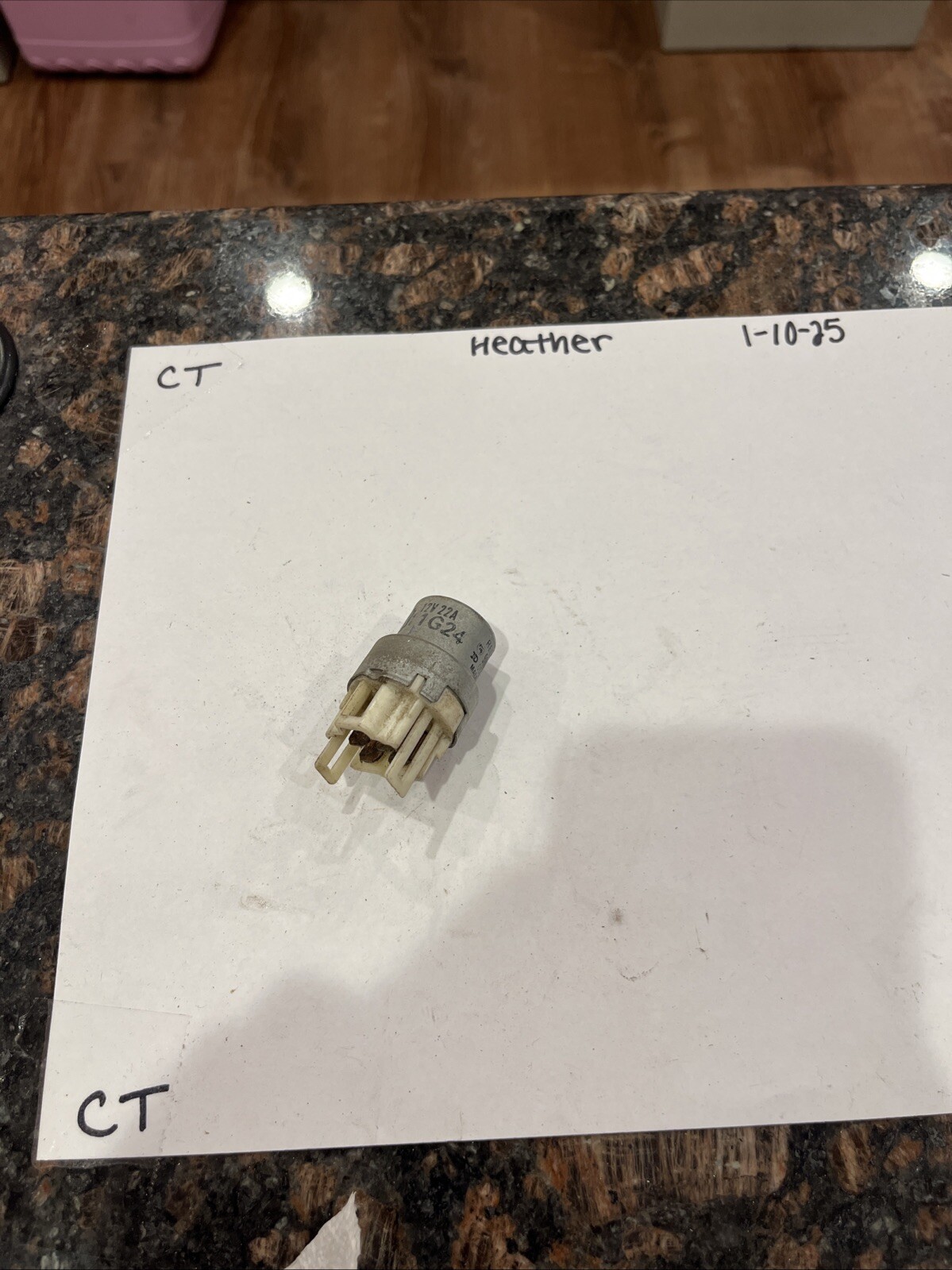 RELAY M4 90987-02004 12V, 11G24 - Image 3