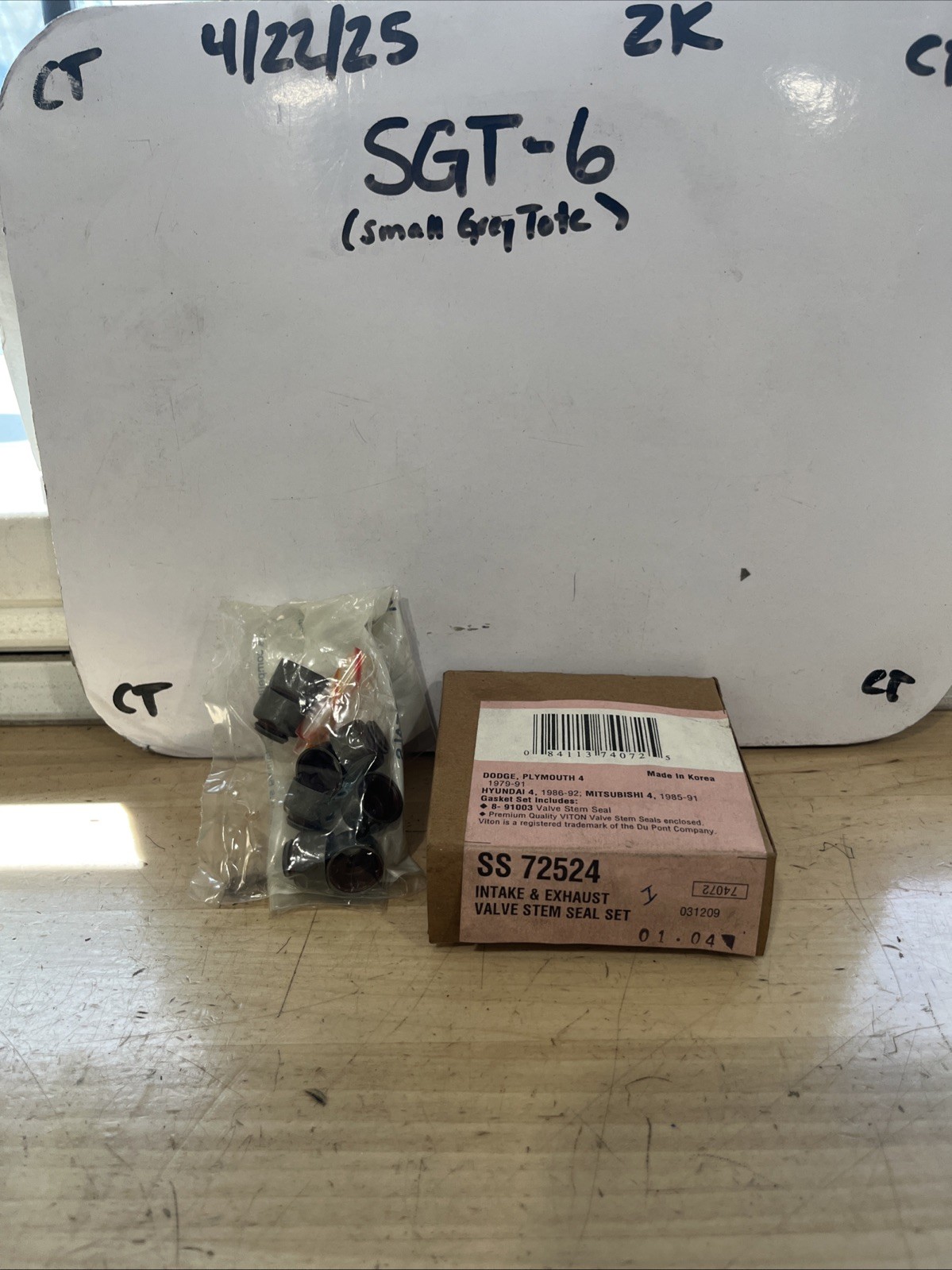 SS 72524 Fel-Pro Intake & Exhaust Valve Stem Seal Set SS72524 Felpro