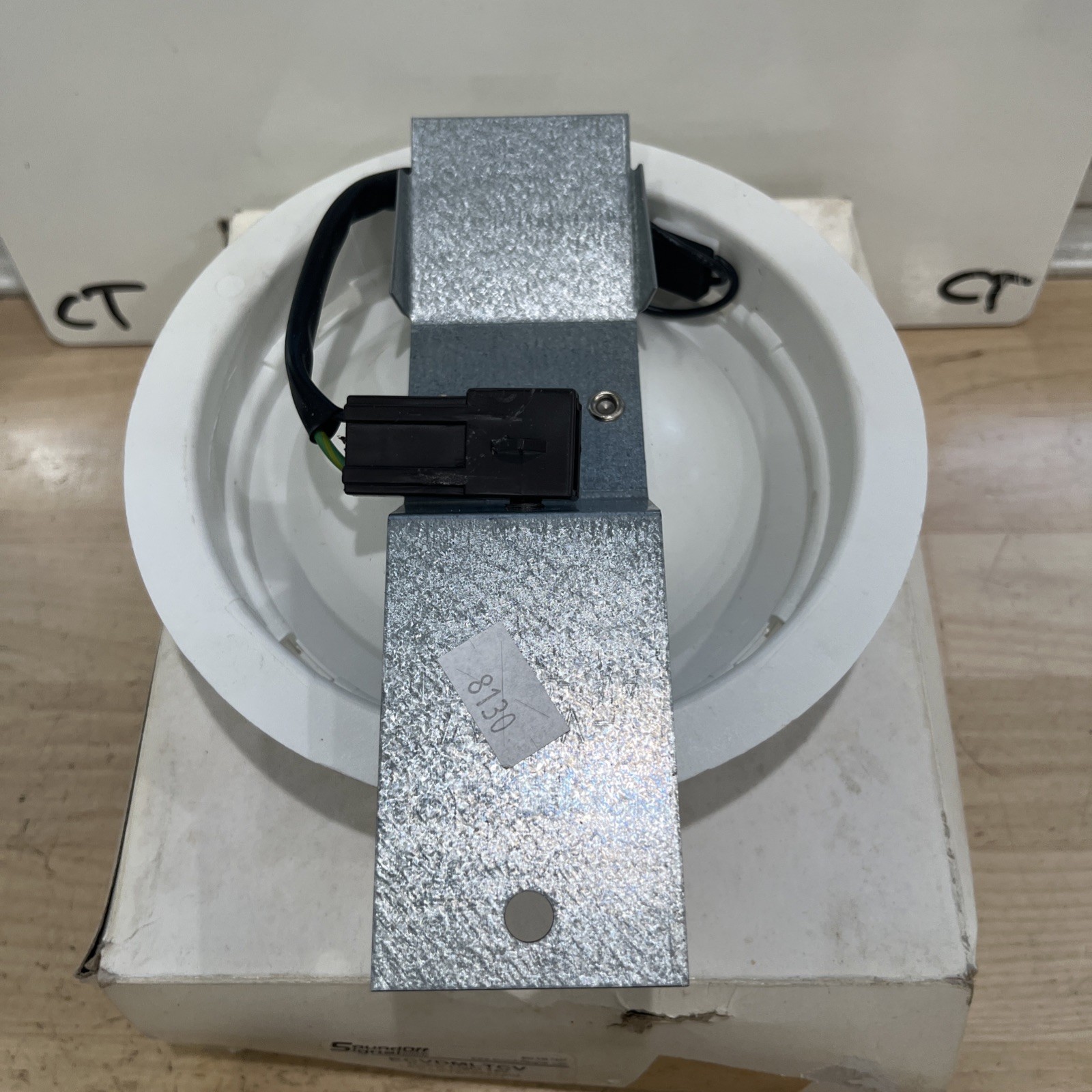 Sound Off Signal ECVDMLTCV 12v Dome Light w/ Bracket # 77-570 - Image 4