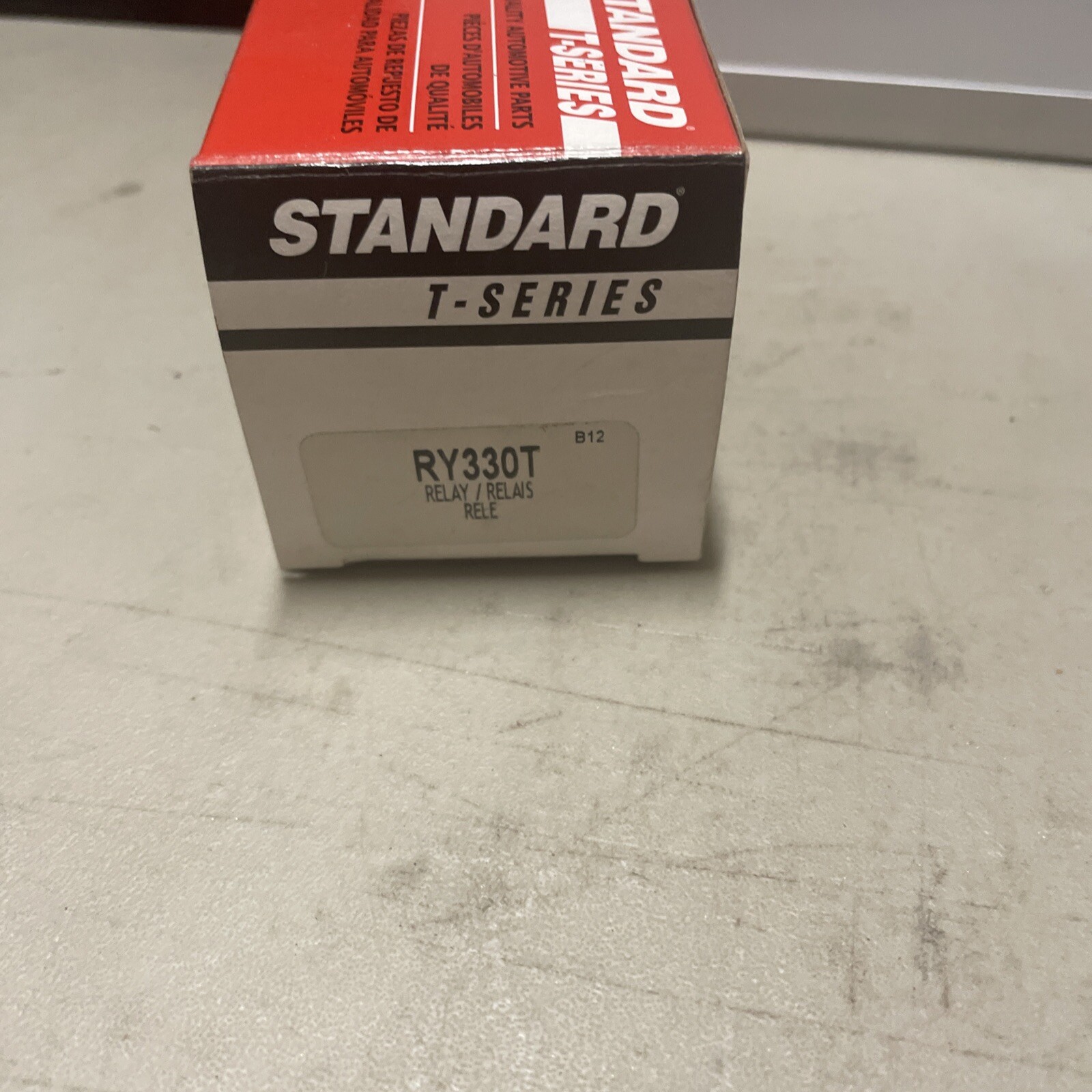 Standard RY330T Engine Cooling Fan Motor Relay - Image 4