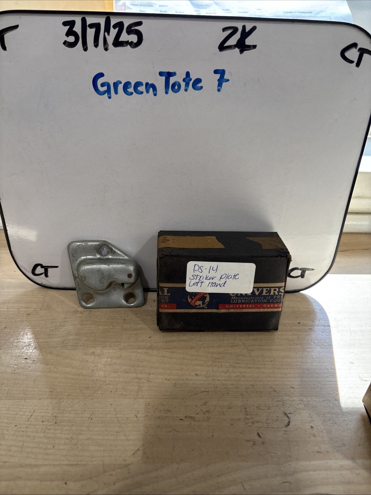 Striker Plate Door Lock PS-14 BAAA-8122008-A 1955 Ford Lincoln Mercury LEFT HAND