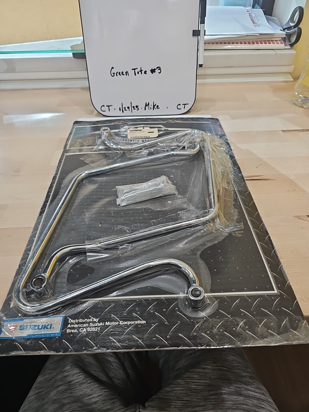 Suzuki 05-09 C90 C90T Boulevard OEM Saddlebag Bag Support Set 990A0-75015