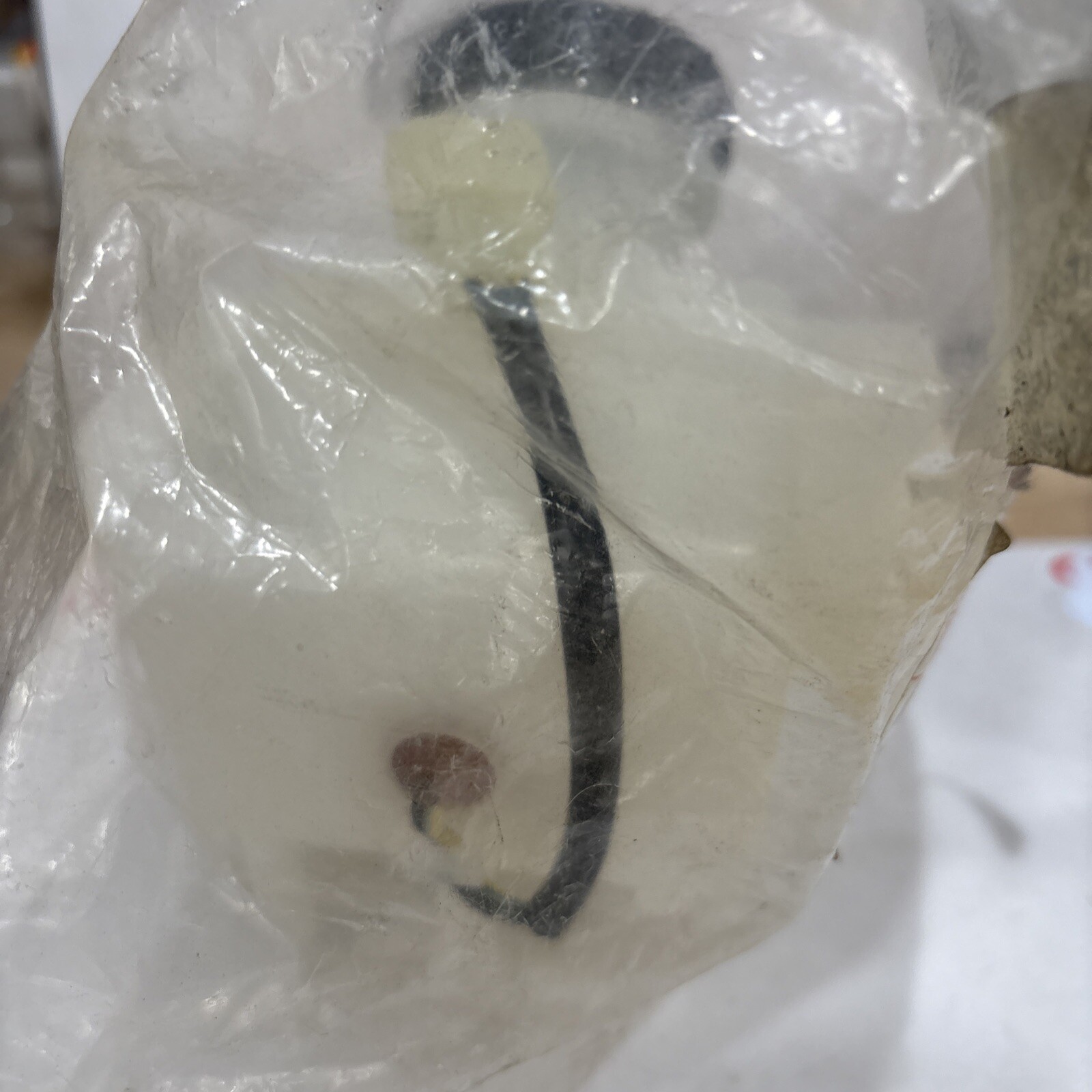 Suzuki Oil Tank 8-97178246-1 - Image 4