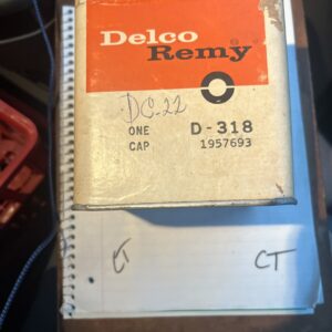 Vintage NOS OEM Delco Remy Distributor Cap D318 / 1957693 - Sealed Original Box