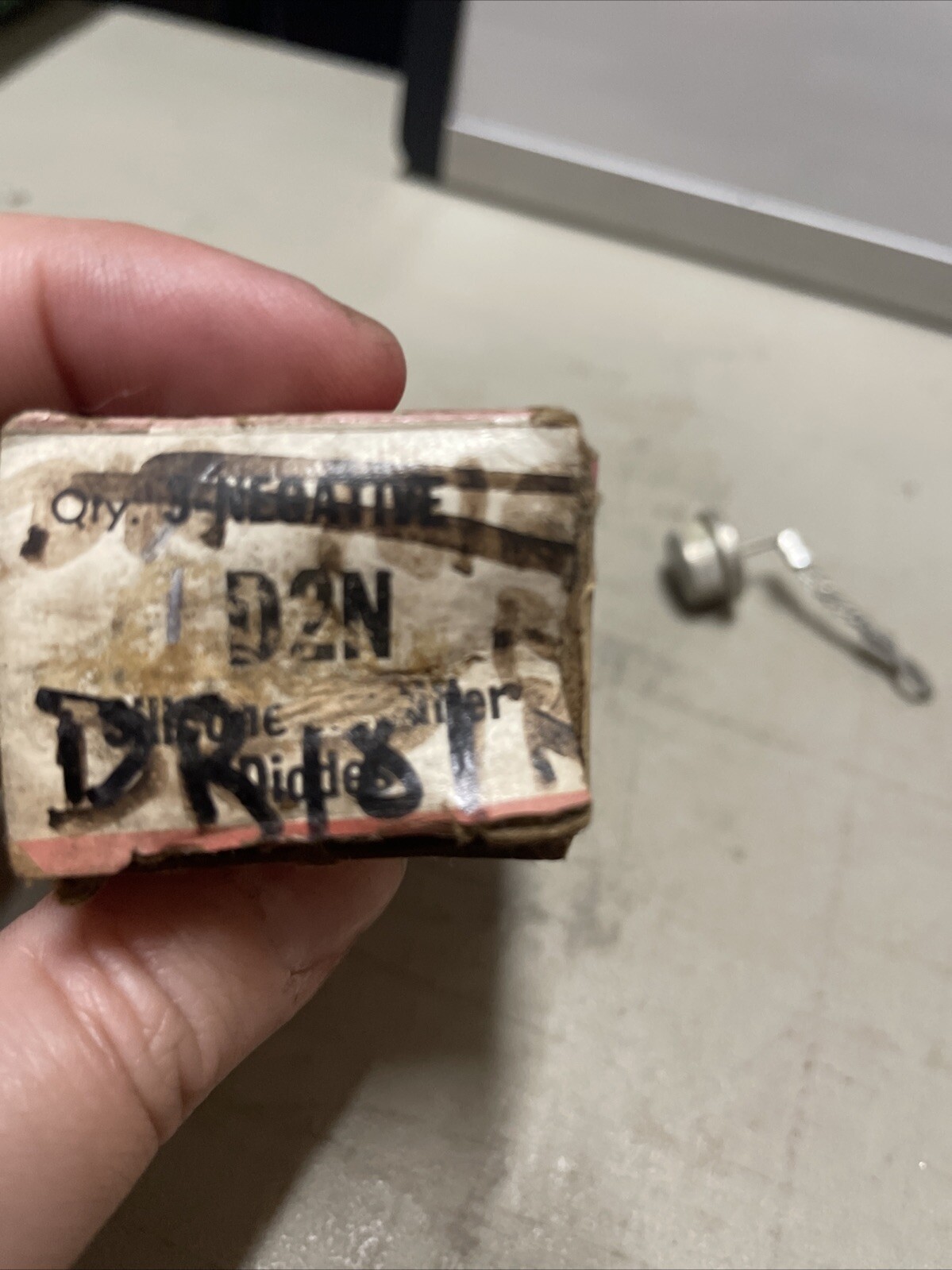 Vintage Standard Parts #D-2N - Image 4