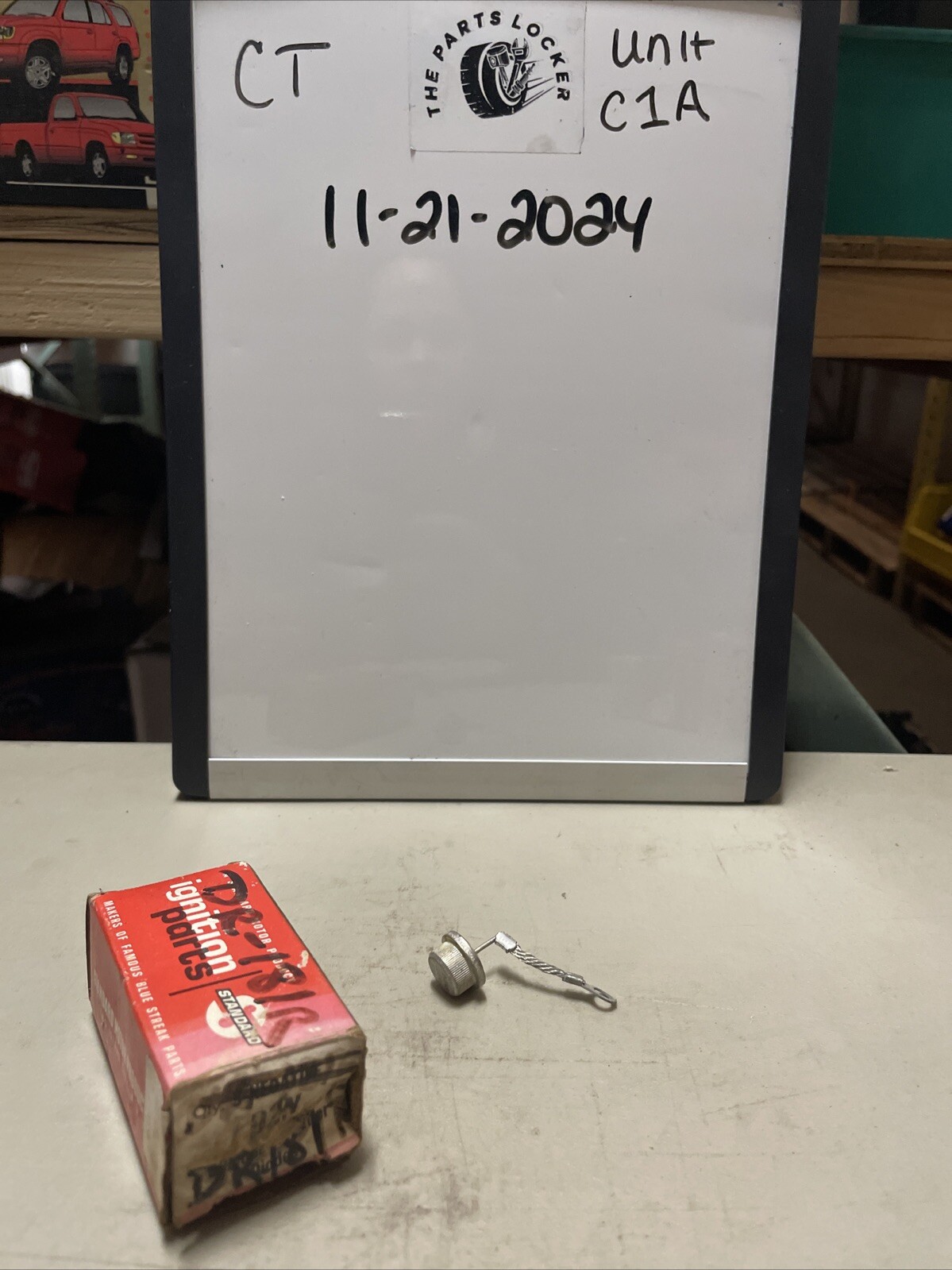 Vintage Standard Parts #D-2N