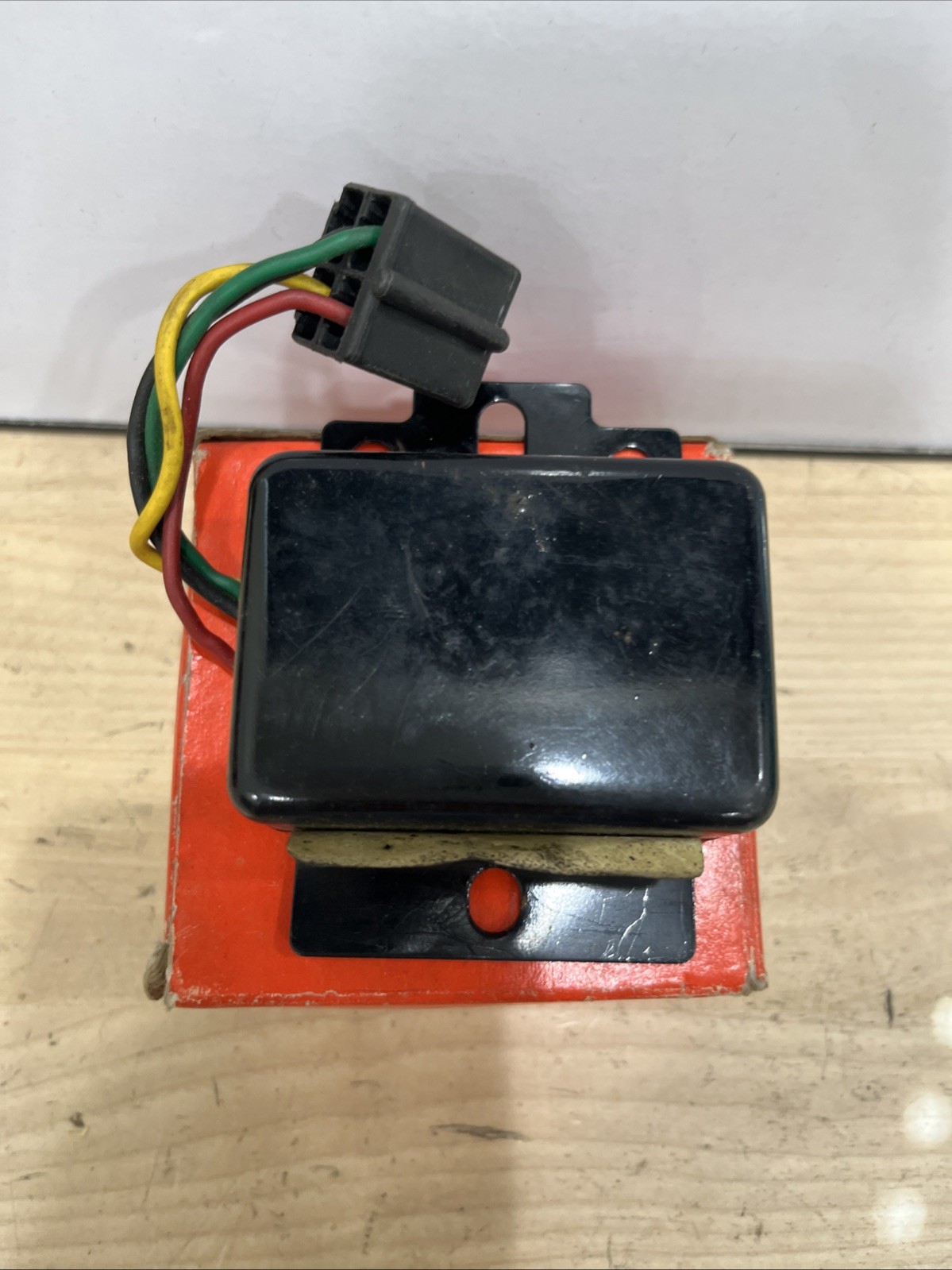 Voltage Regulator Niehoff/Standard VR-115 For Alternator 10B - Image 4