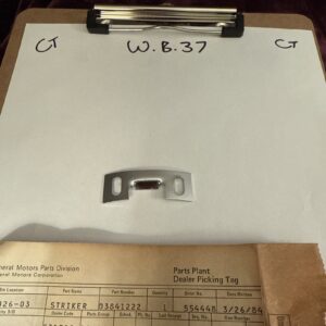 (1) 1963 1964 1965 1966 1967 C2 Corvette Glove Box Door Lock Striker GM# 3841222