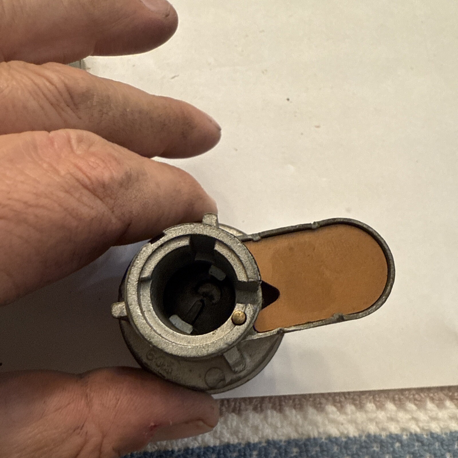 1962 Oldsmobile NOS Ignition Switch GM 1116605 Factory Original - Image 4