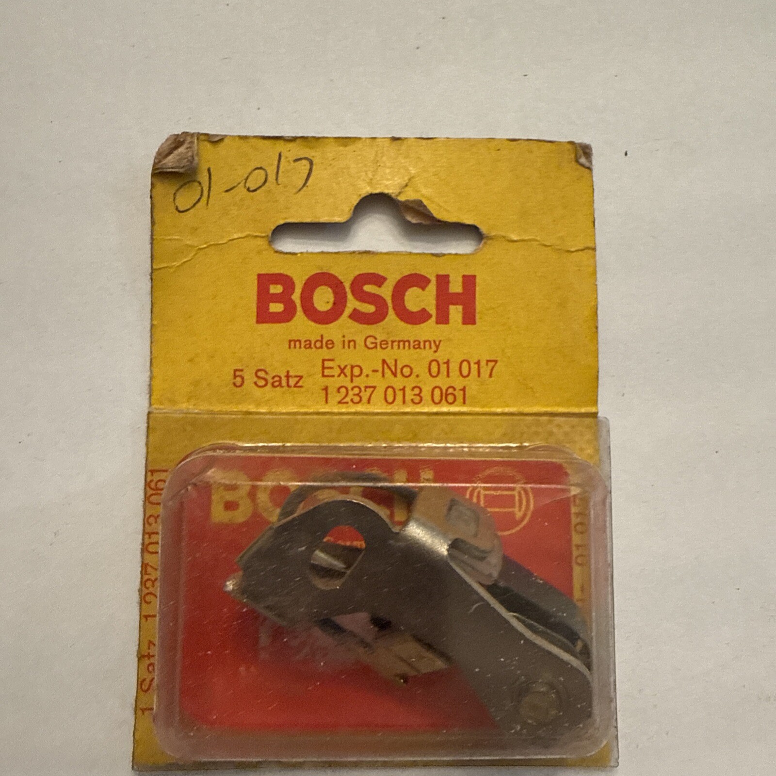 1972-73 PORSCHE 911 IGNITION CONTACT POINTS SET BOSCH 01017 NOS 1237013061 - Image 3