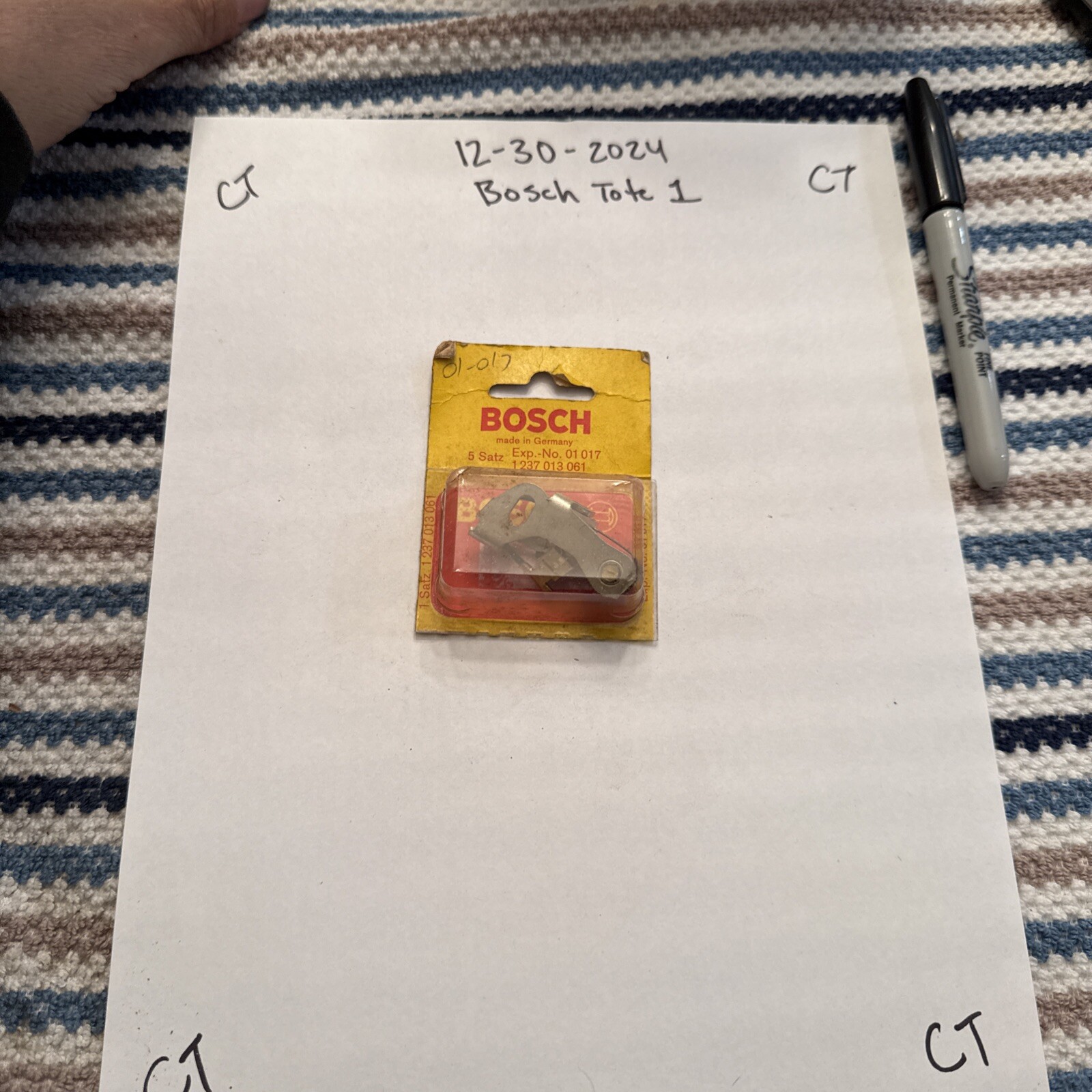 1972-73 PORSCHE 911 IGNITION CONTACT POINTS SET BOSCH 01017 NOS 1237013061