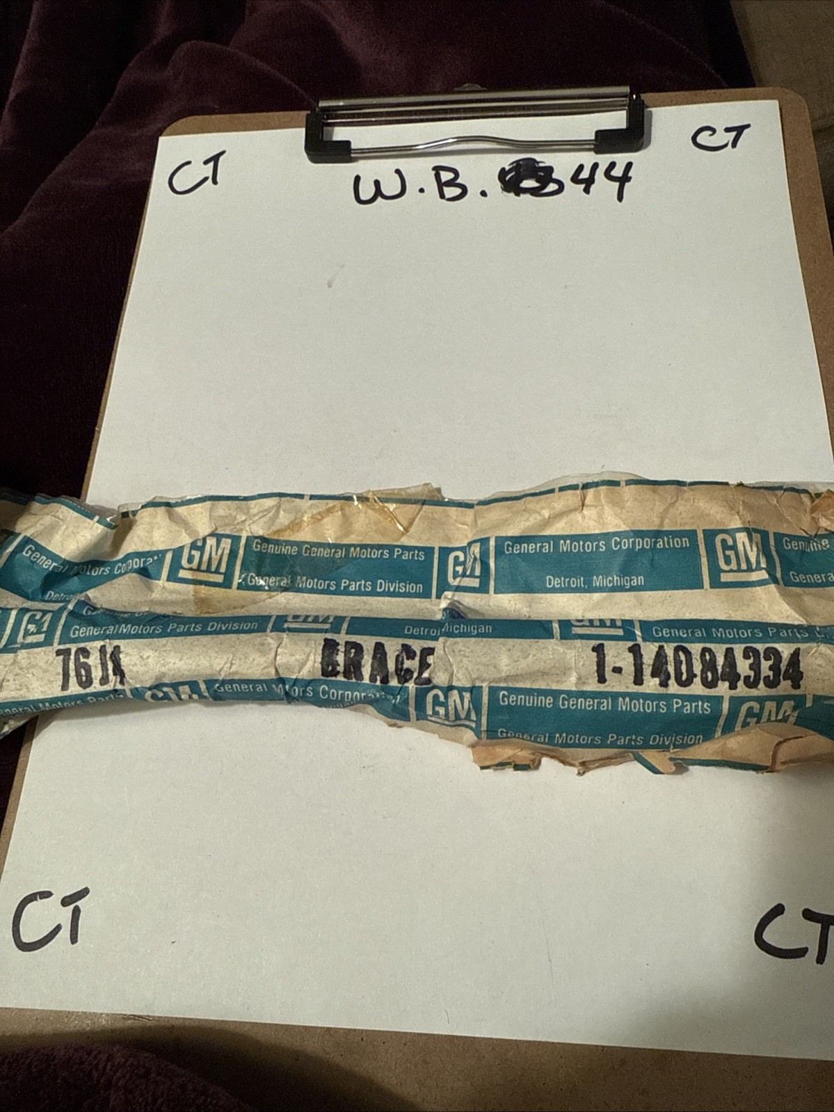 1986-1991 Corvette Rear Alternator Brace GM 14084334