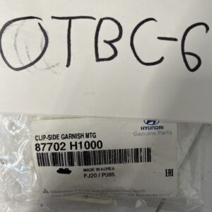 2011-2015 Genuine Hyundai Side Garnish Mounting Clip OEM 87702 H1000 (One Clip)