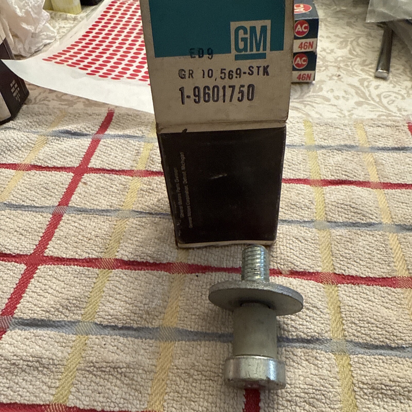 9601750 NOS GM Door Striker 1971 - 1991 Chevrolet Impala Pickup Truck Chevelle - Image 3
