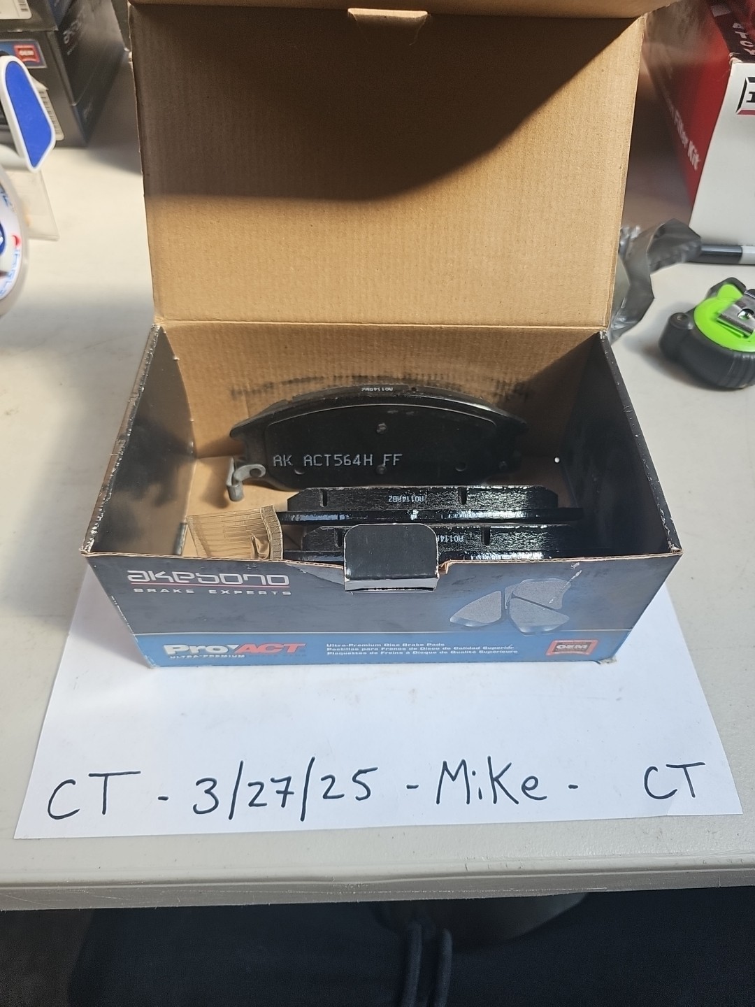 Akebono Proact Front Ceramic Brake Pad Set Fit 2001-2006 Hyundai Santa Fe ACT955 - Image 3