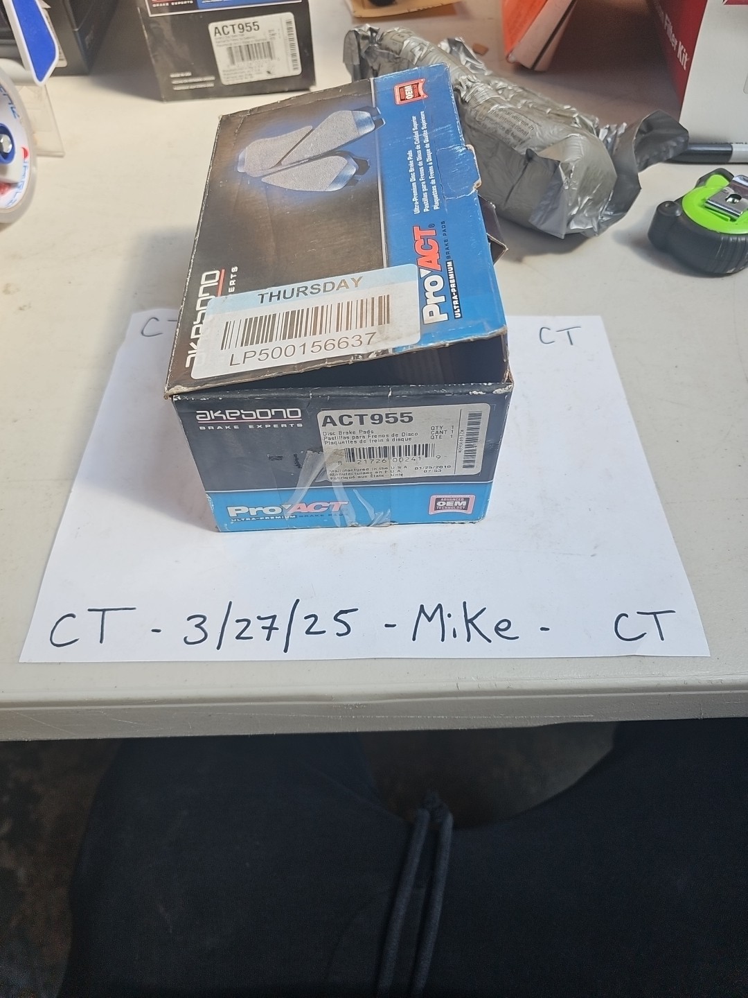 Akebono Proact Front Ceramic Brake Pad Set Fit 2001-2006 Hyundai Santa Fe ACT955