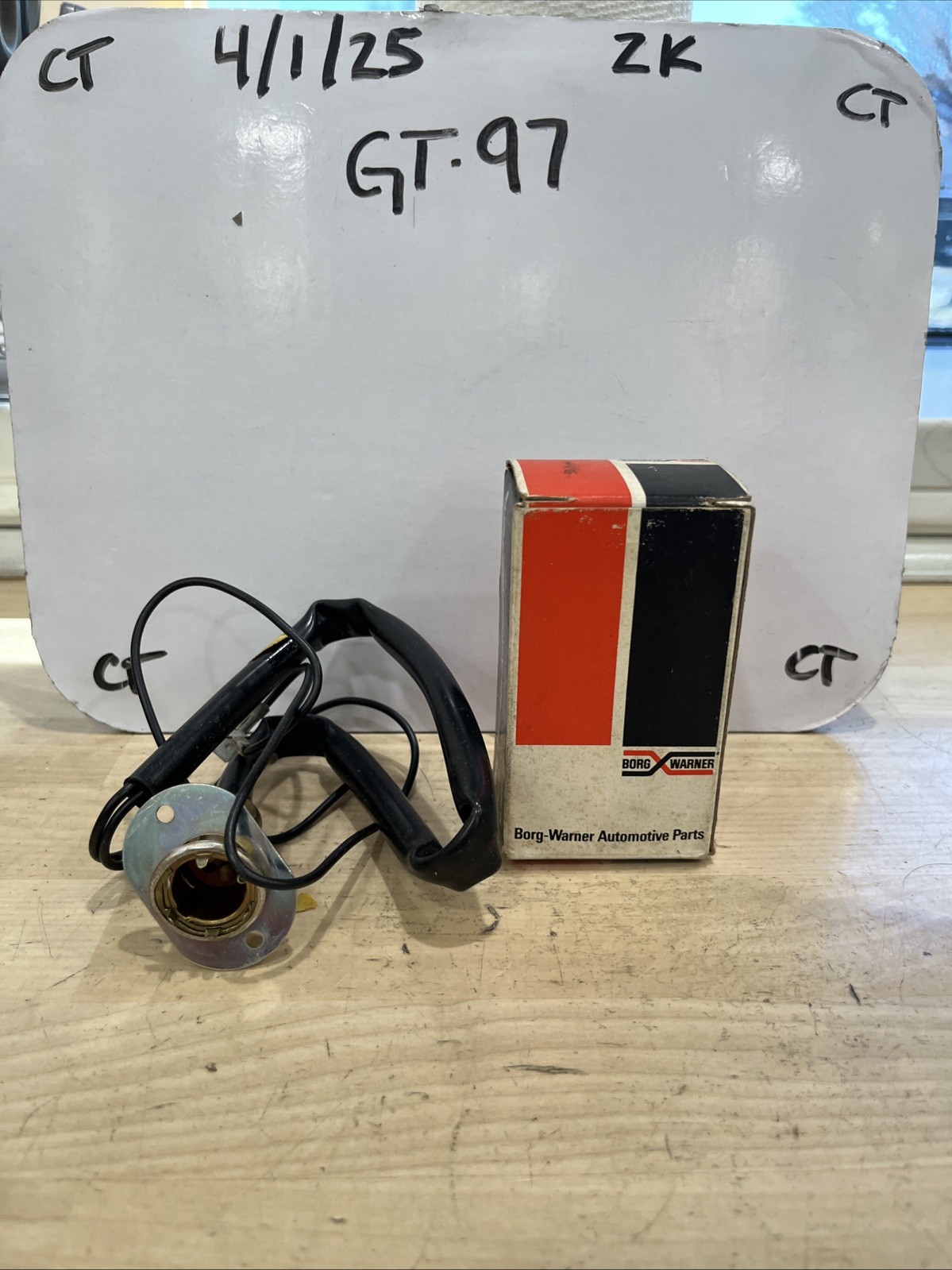 BORG WARNER Pigtail Light Socket PT-39 NEW