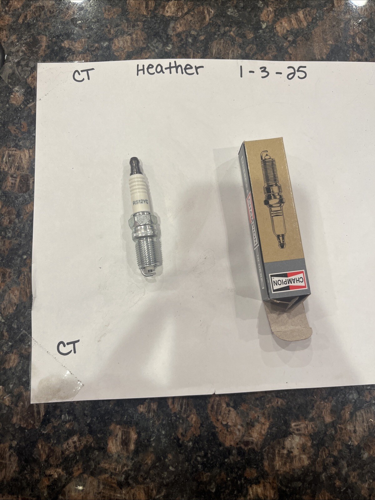 Champion 401 Copper Plus Spark Plug RS12YC - Image 3