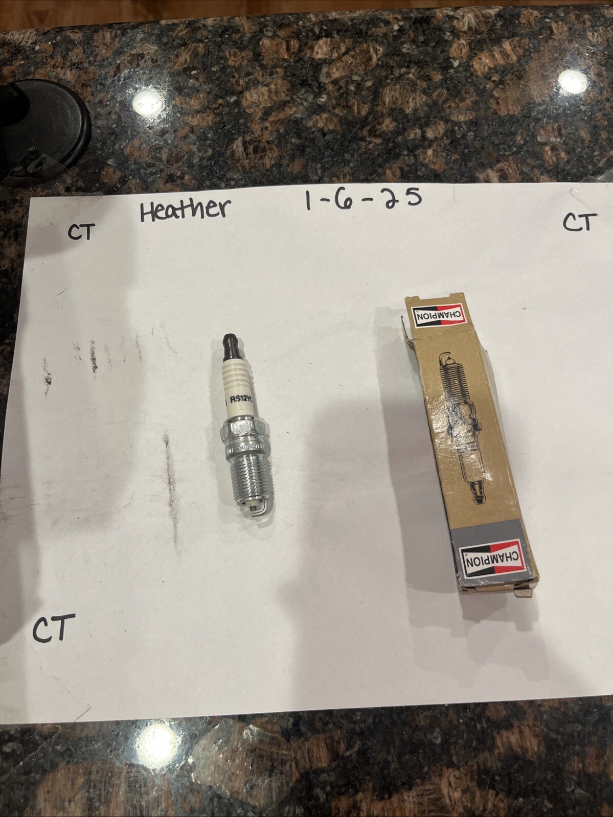 Champion 401 Copper Plus Spark Plug RS12YC - Image 4