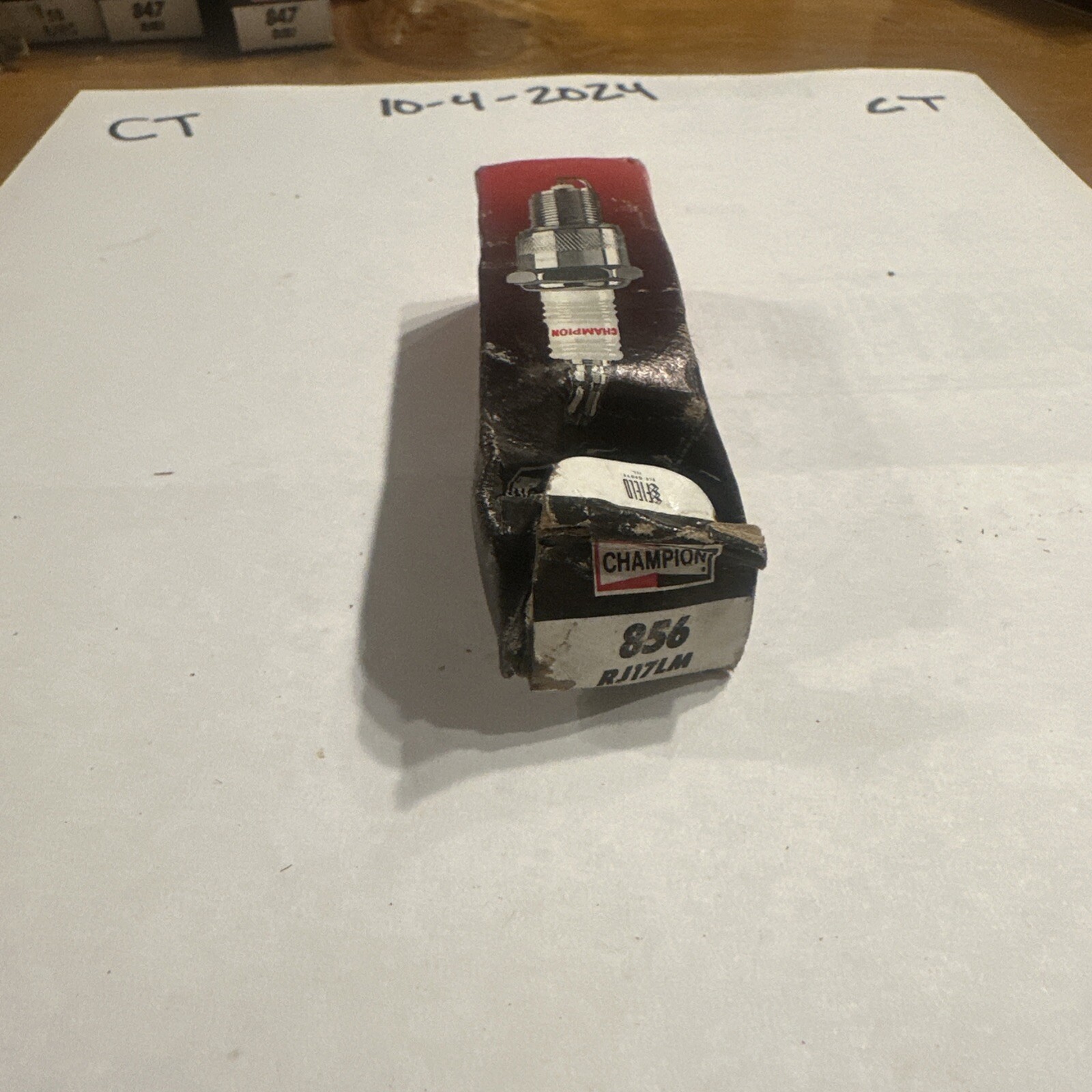 Champion 856 Small Engine Spark Plug RJ17LM - Image 3