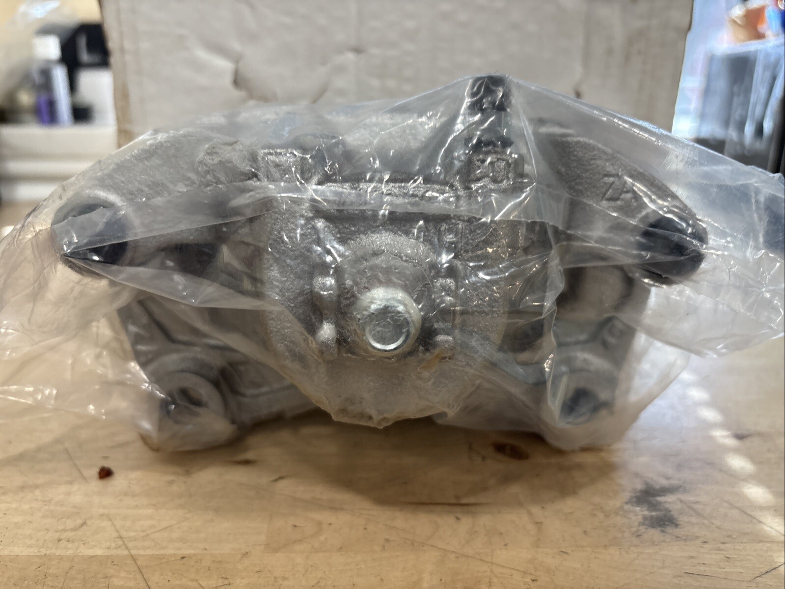 Detroit Axle B7103 Front Brake Caliper for Nissan Altima & Leaf - Image 3