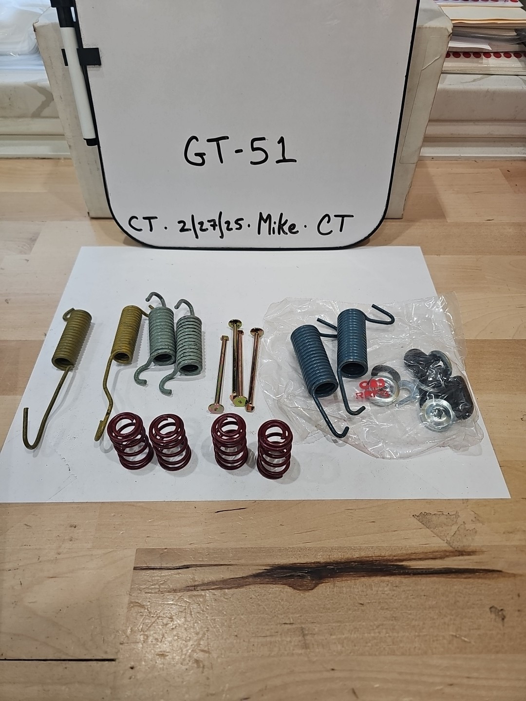 Drum Brake Hardware Kit Rear Centric # 118.61026 Replaces HW7279, Wagner F98972