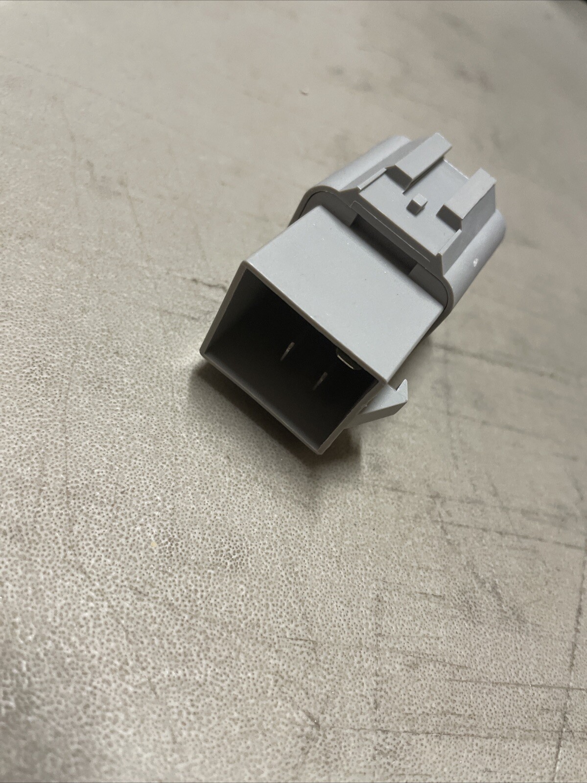 Engine Control Module (ECM) Wiring Relay-Ignition Relay Standard RY71T - Image 4