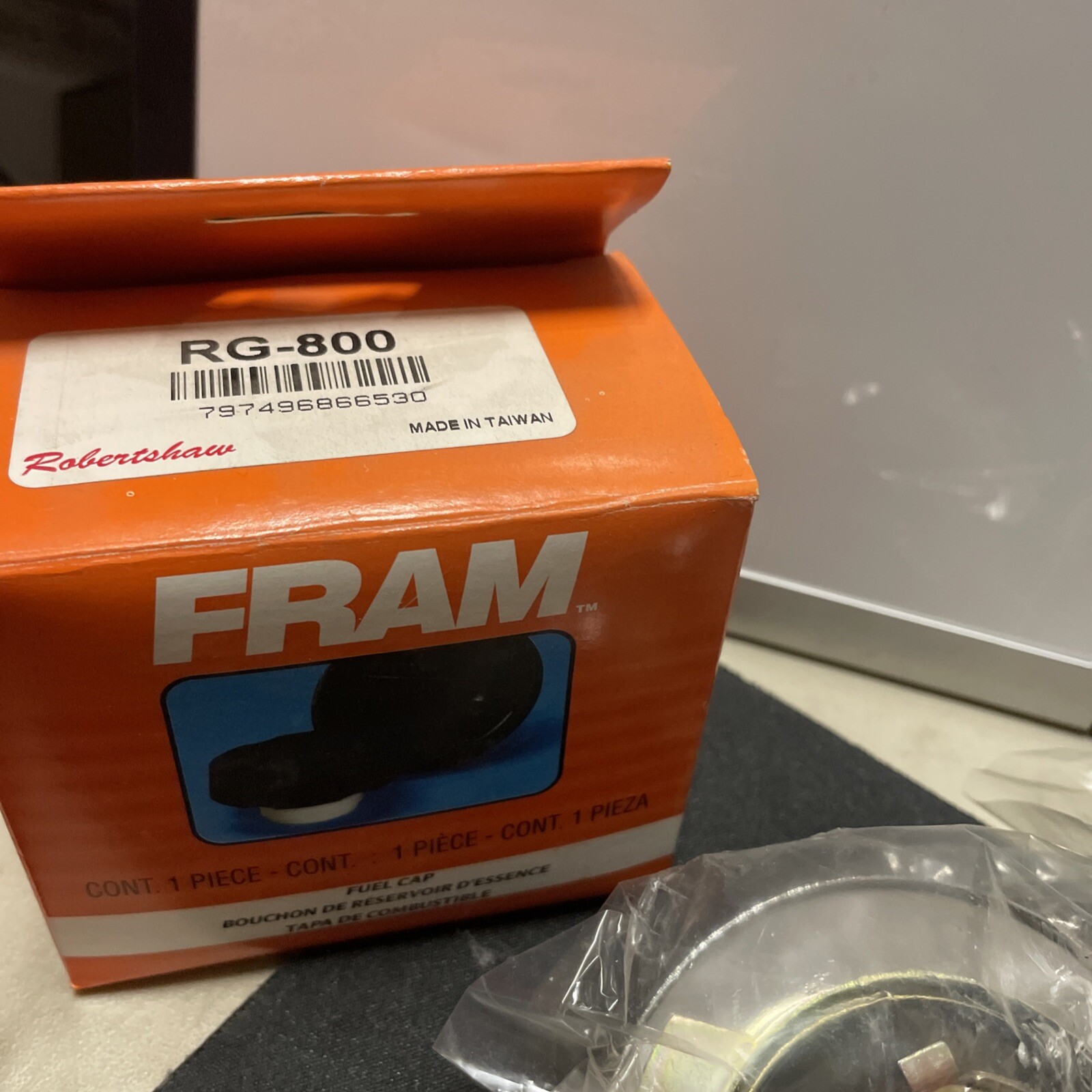 FRAM GR-800 GAS CAP NOS - Image 4