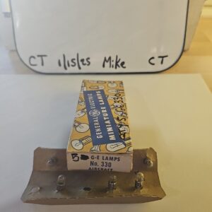 GE 330 Aircraft Light Bulbs One Pack Of 5 NOS Open Box