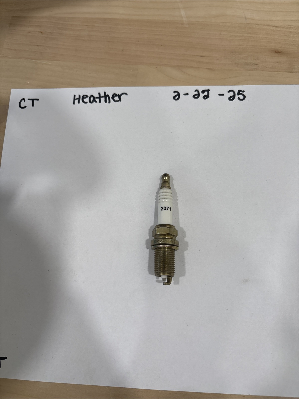 GENUINE CHAMPION SPARK PLUGS - RC12YC SPARK PLUG PREmium Gold 2071