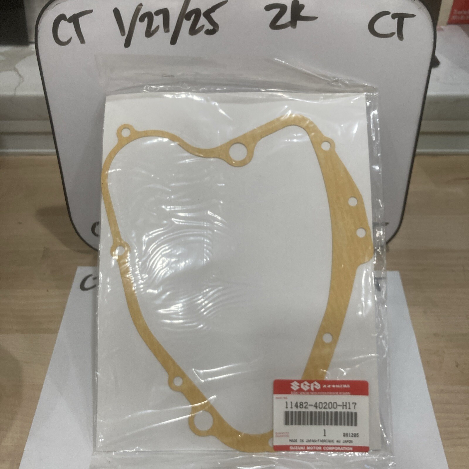 GENUINE Suzuki NOS 11482-40200-H17 GASKET, CLUTCH COVER