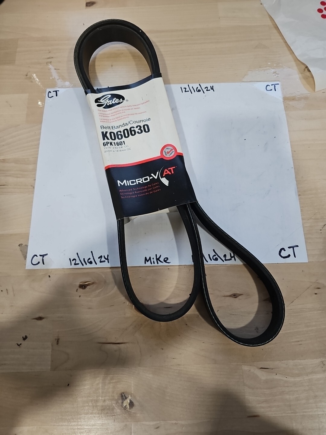 Gates K060630 Micro-V Serpentine Drive Belt NEW