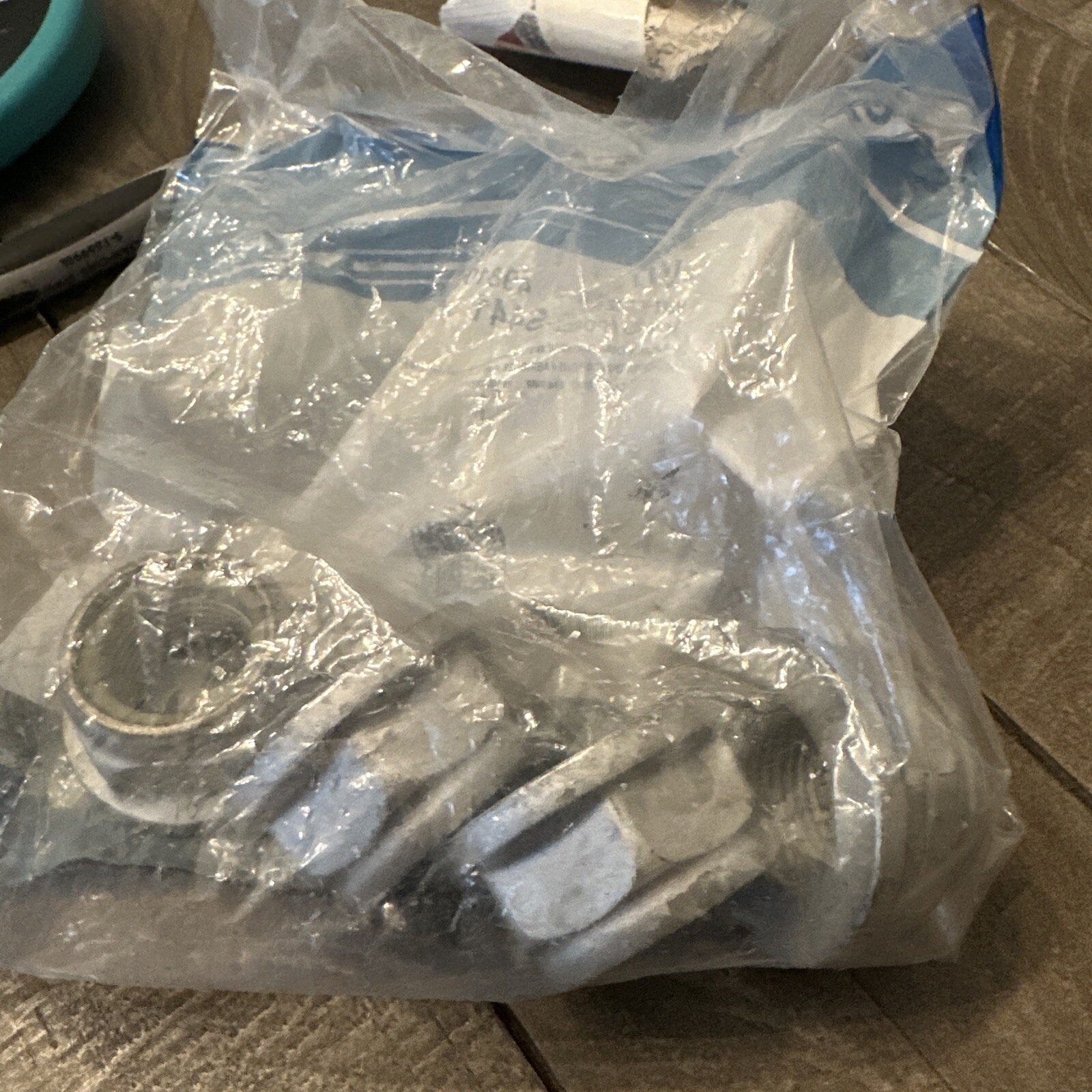 Genuine Ford Axle Nut W707772-S441 FoMoCo New Pack of 4 Never Used - Image 3