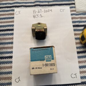 Genuine OEM NOS GM  9873923  NOS PART