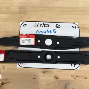 Honda 72531-VE2-020 + 72511-VE1-020 Lawn Mower Blade Set