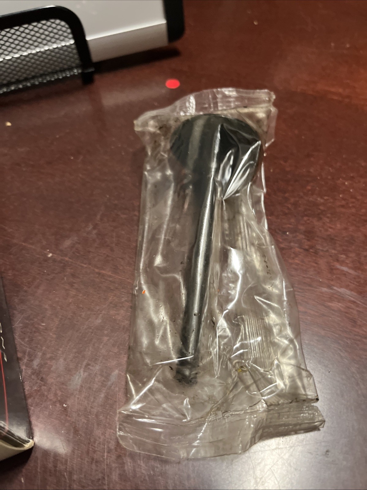 Intake Valve Sealed Power V2563 - Image 3