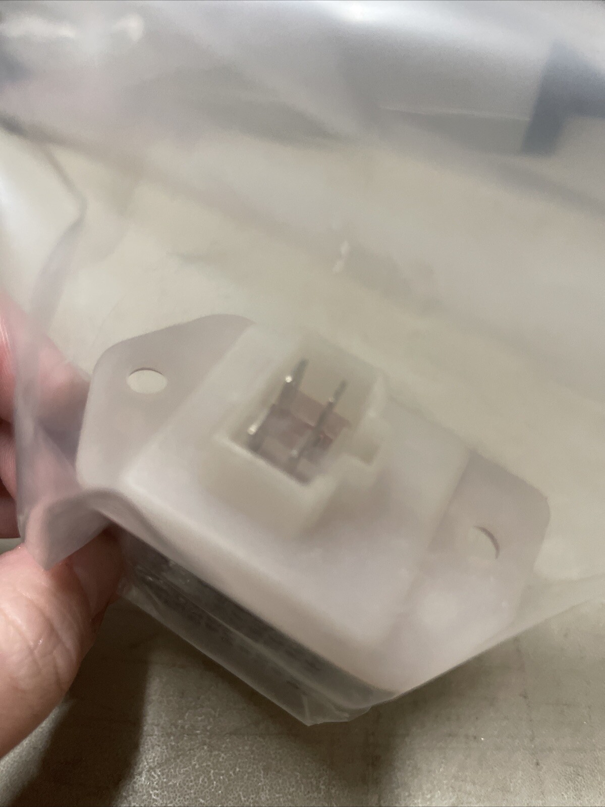 Intermotor HVAC Blower Motor Resistor RU466 - Image 4