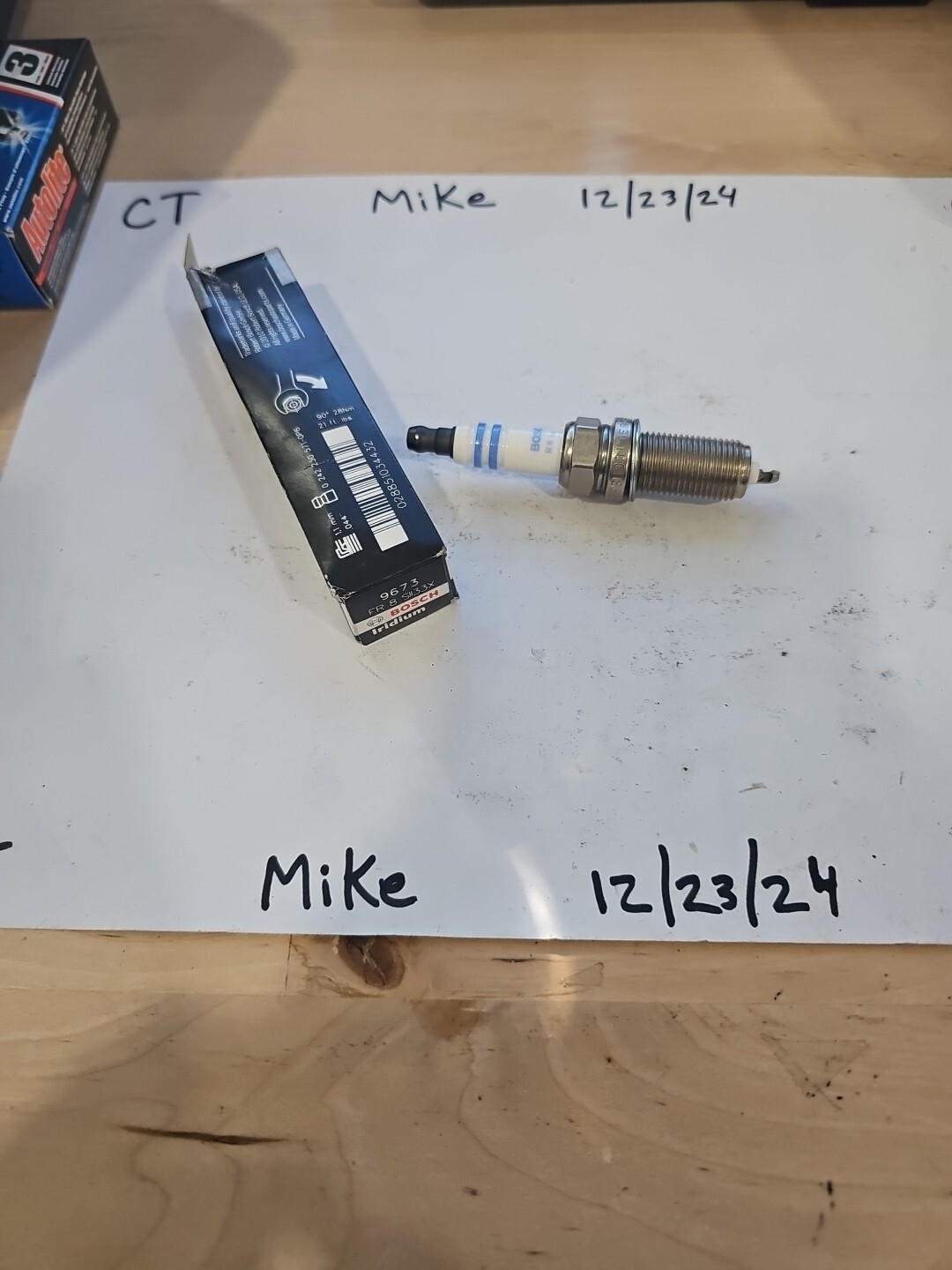 Iridium Spark Plug Bosch 9673 (FR 8 S1133X)