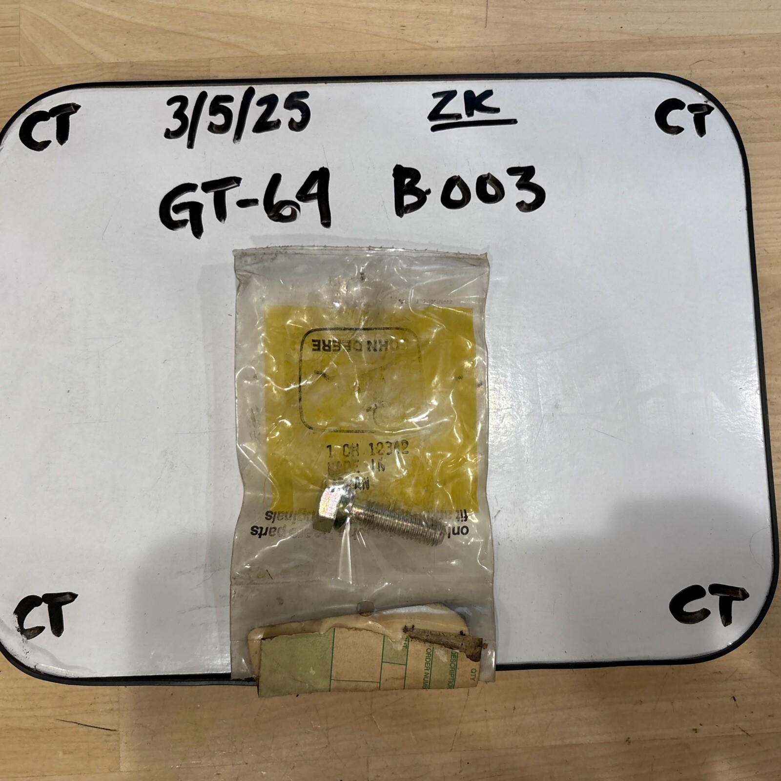 John Deere CH12342 Bolt