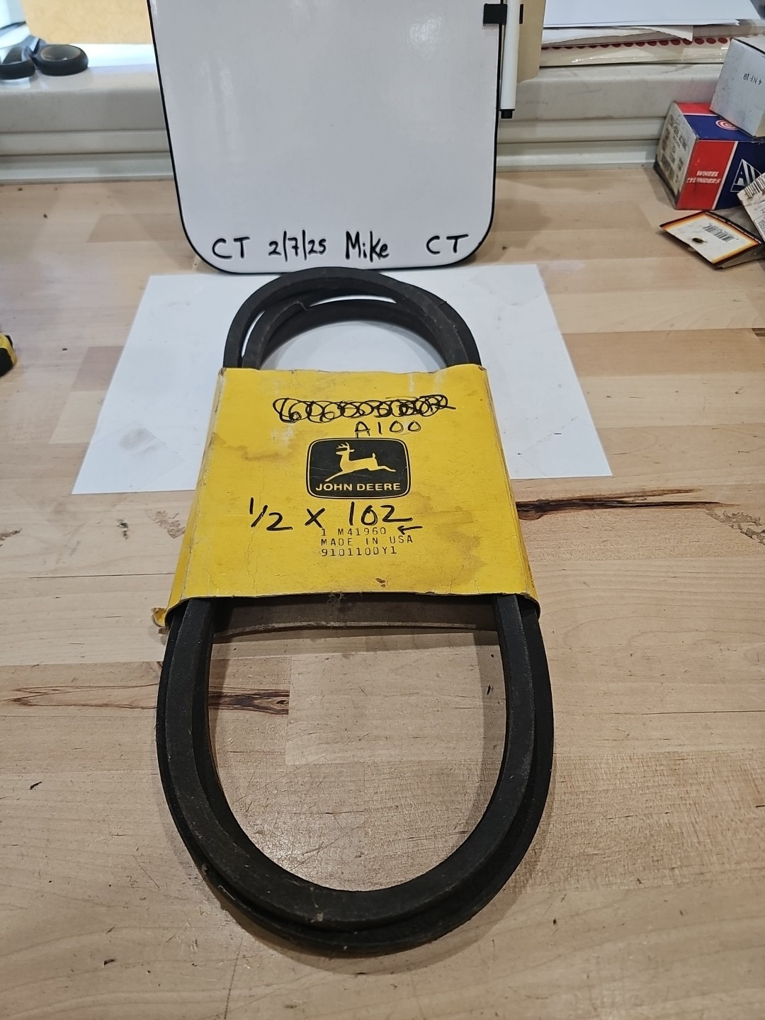 John Deere OEM Deck Belt - Part # M41960 NOS