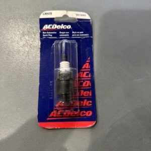 LM49 ACDelco Spark Plug Non Automotive Made In Mexico 5613283