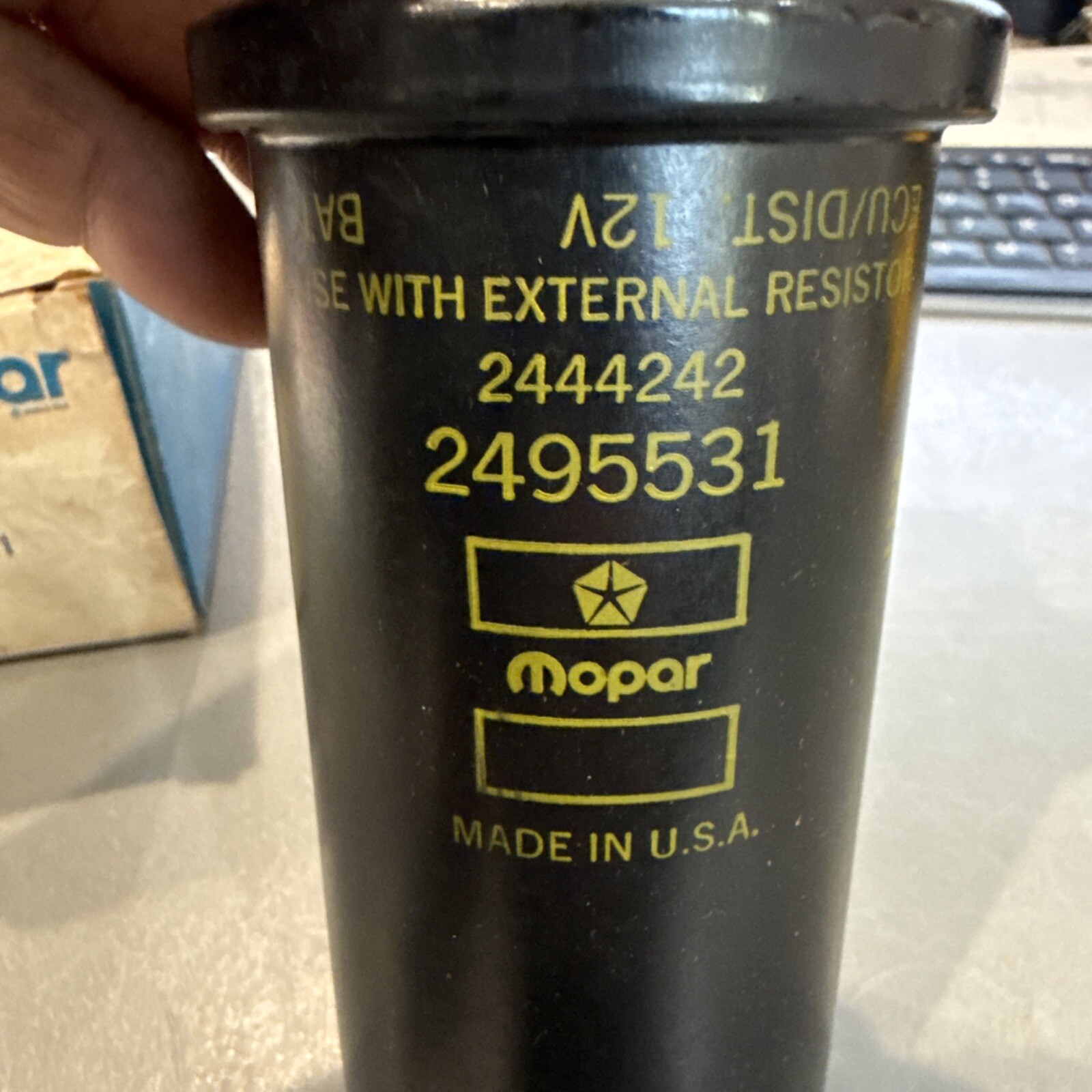 MOPAR NOS yellow letter coil 2495531 new MADE IN USA - Image 10