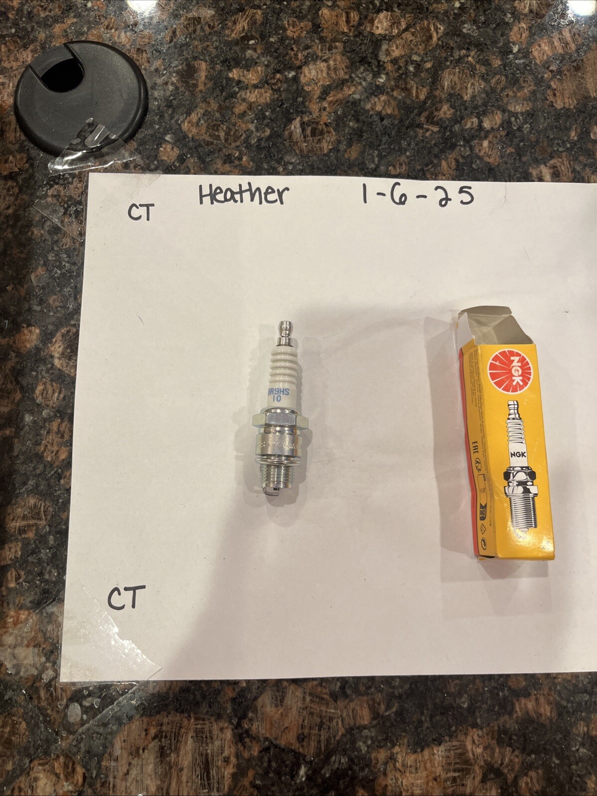 NGK 4551 Standard Spark Plug - BR9HS-10 - Image 3