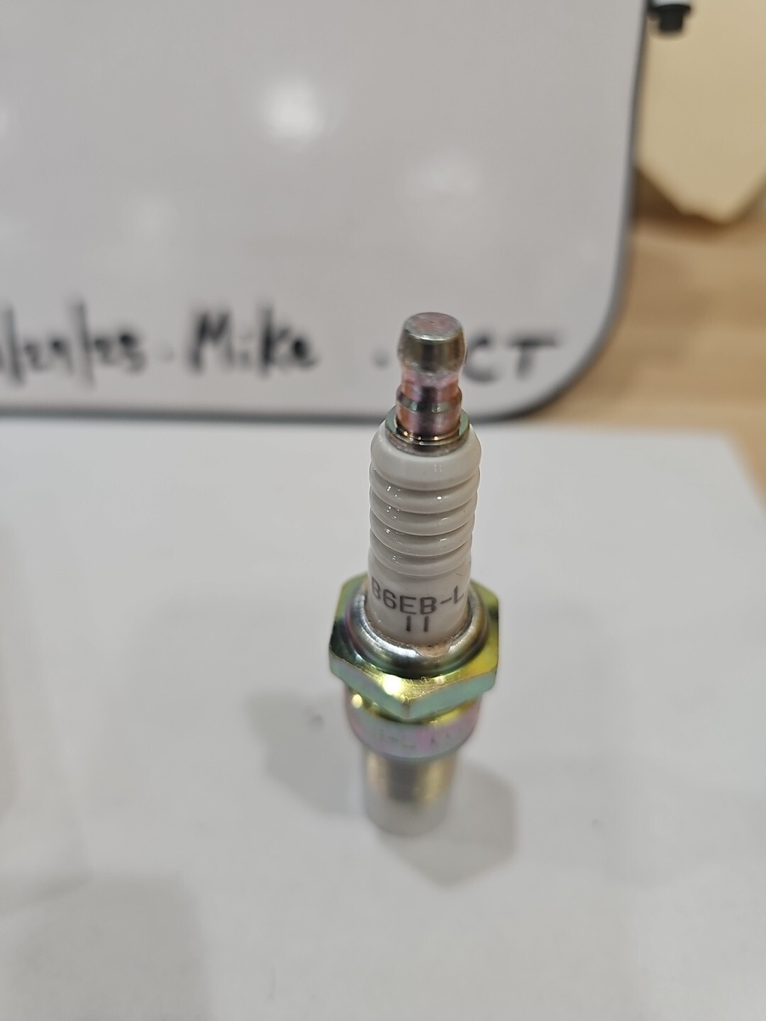 NGK Spark Plug B6EB-L-11 - Image 3
