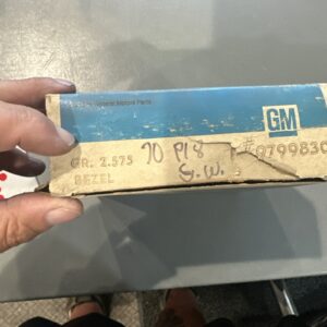 NOS 1970 PONTIAC  CAT / BONN. GRANDVILLE REAR LH. SIDE MARKER BEZEL GM # 9799830