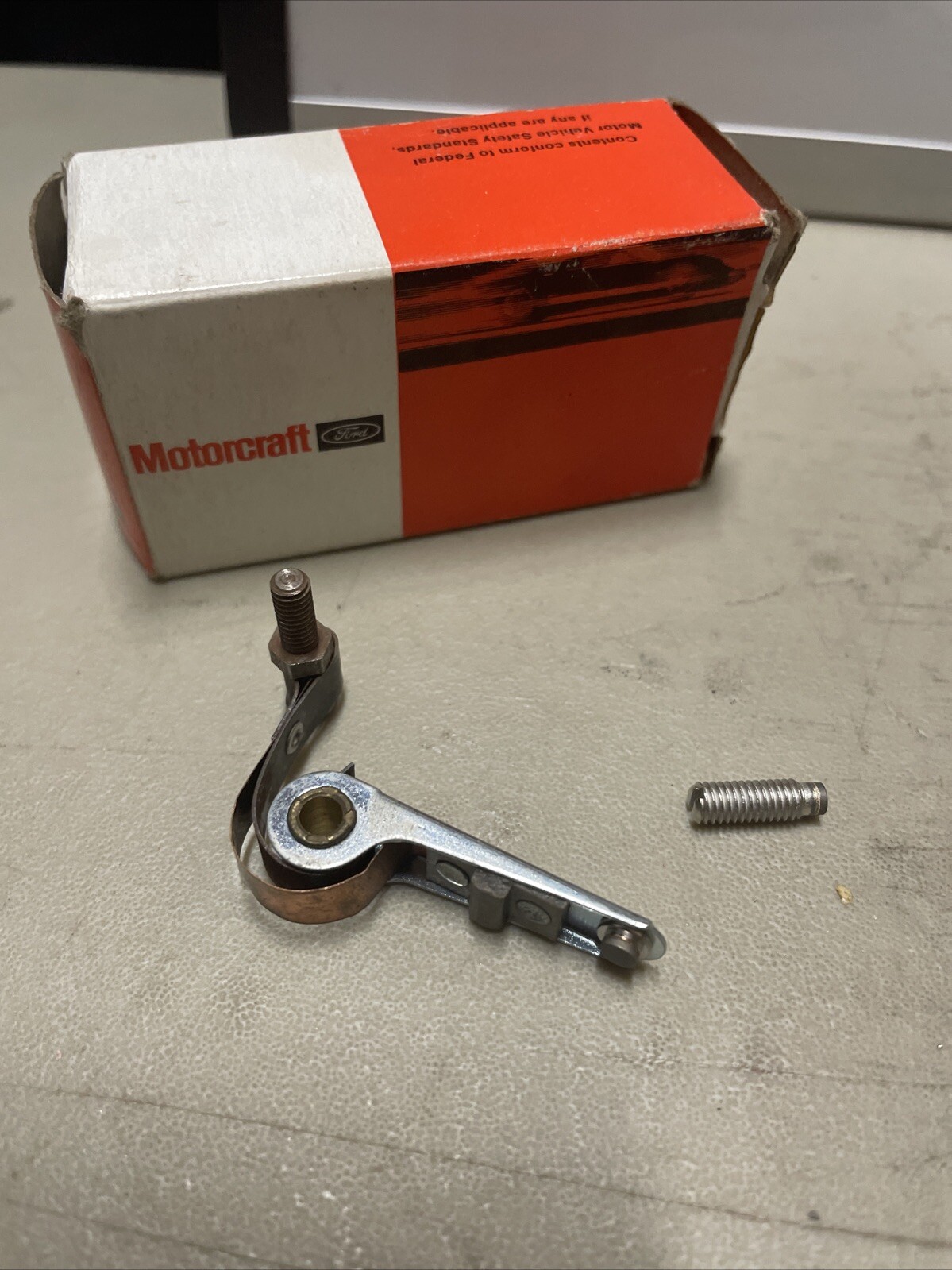 NOS Ford Motorcraft Point Set DP-104 (One) Model A 1928-31 FORD SCRIPT U.S.A.🔥 - Image 3