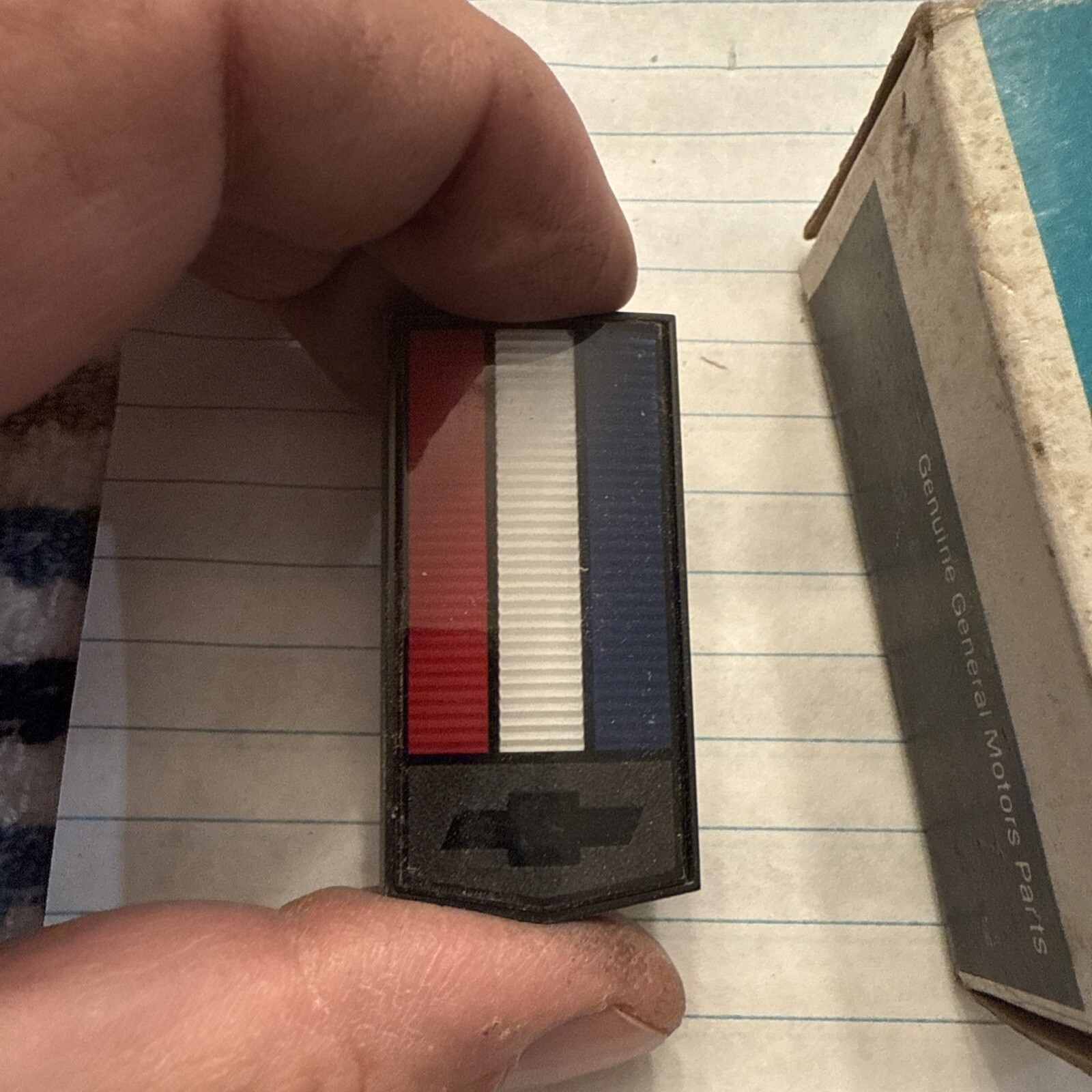 NOS GM 14019279 ORIGINAL FACTORY Emblem - Image 4