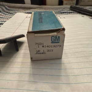 NOS GM 14019279 ORIGINAL FACTORY Emblem